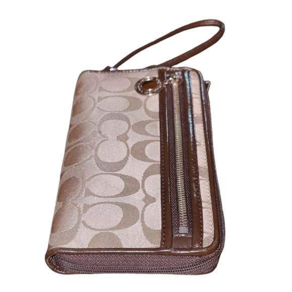 COACH Madison Sophia Continental Wallet in Signature Jacquard - Picture 3 of 15